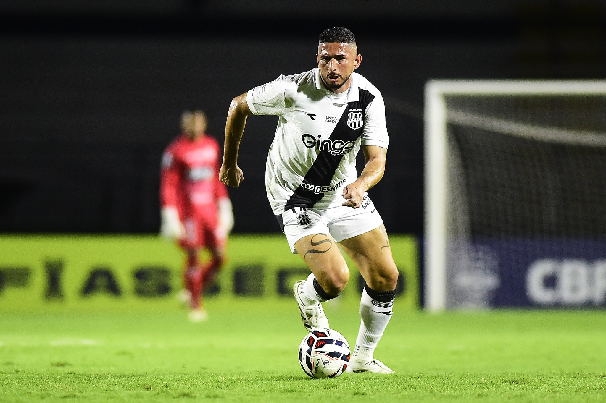 Após confirmação de grave lesão no joelho, Danilo Barcelos afirma: “Posso voltar mais forte”