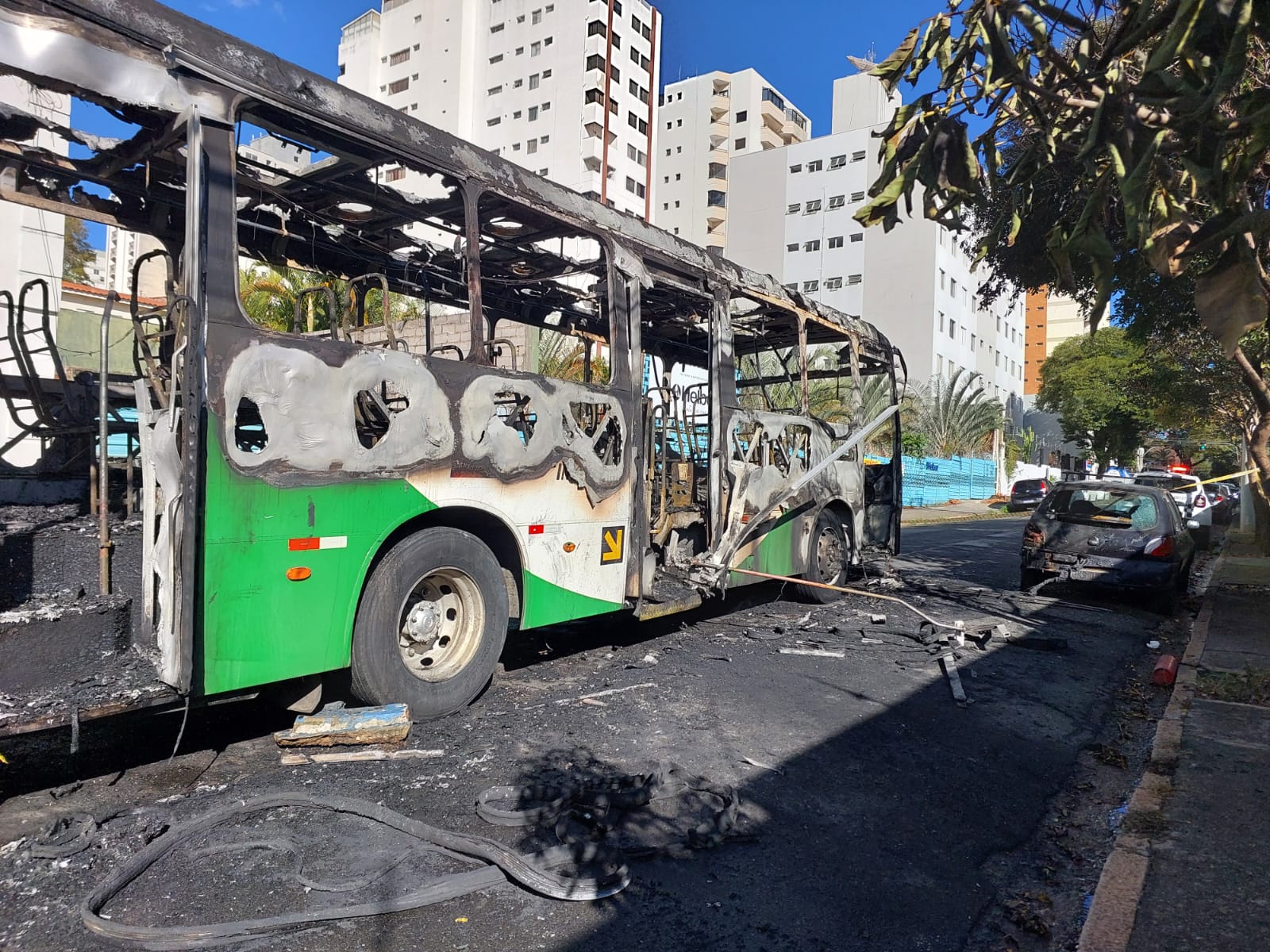 Após três ônibus pegarem fogo em sete dias, Emdec anuncia inspeção emergencial na frota de Campinas