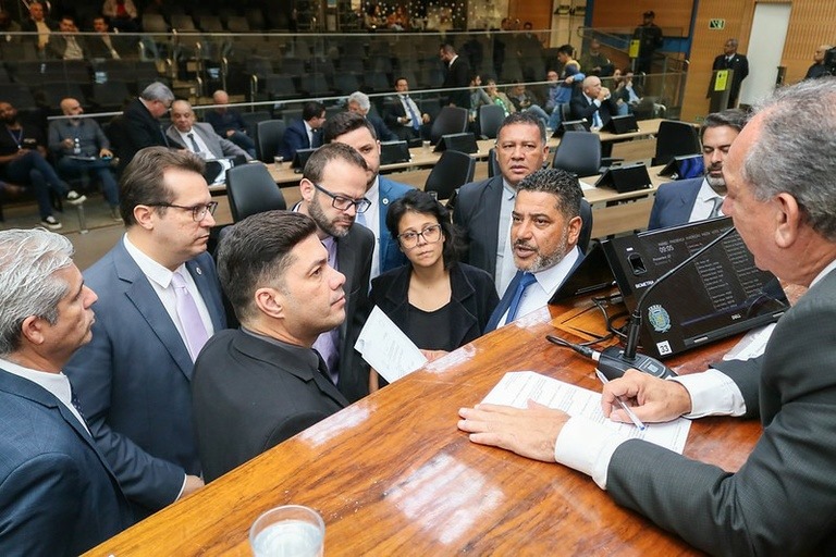 Câmara de Campinas discute novas regras para funcionamento de agências bancárias