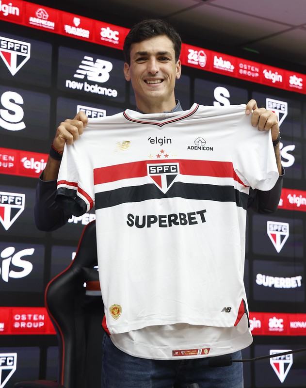 Com Dineno no grupo, São Paulo recebe o Vasco pelo Campeonato Brasileiro