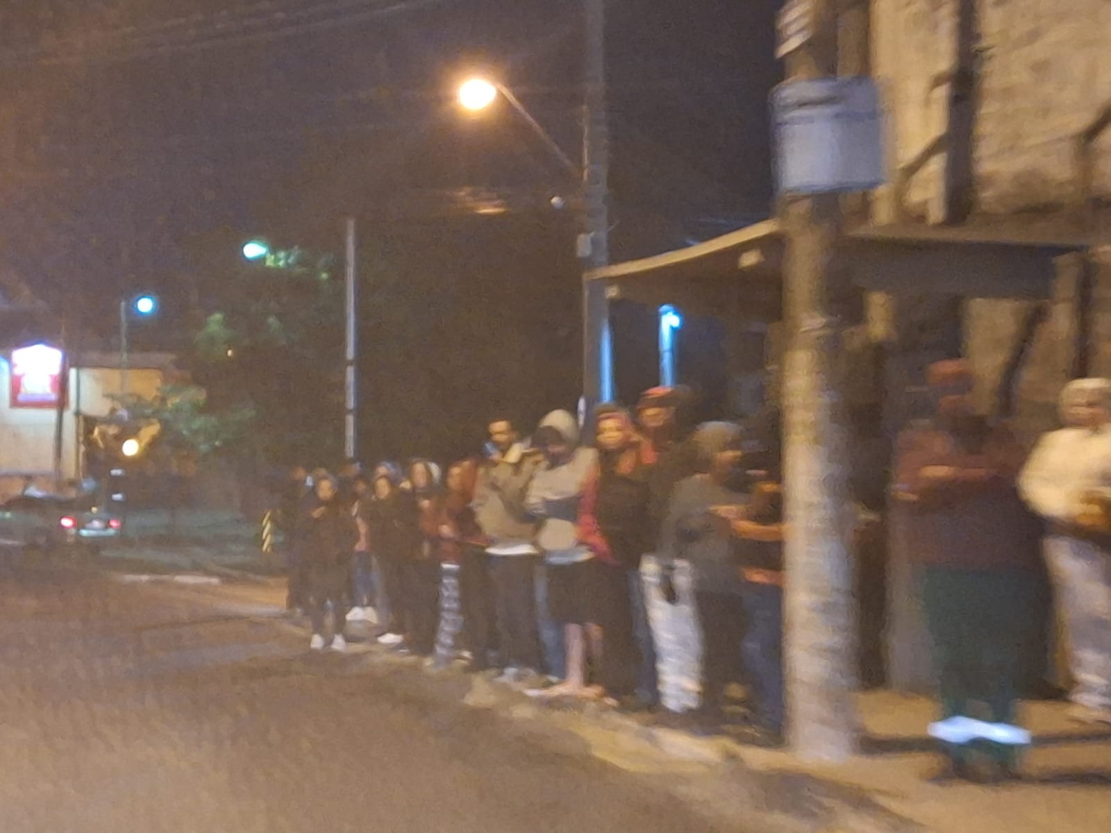 Sindicato decide de madrugada paralisação que atrasou saída de ônibus das garagens de Campinas