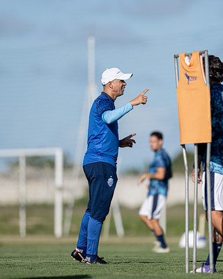 Desfalque na zaga atrapalha planejamento do CSA para enfrentar o Guarani