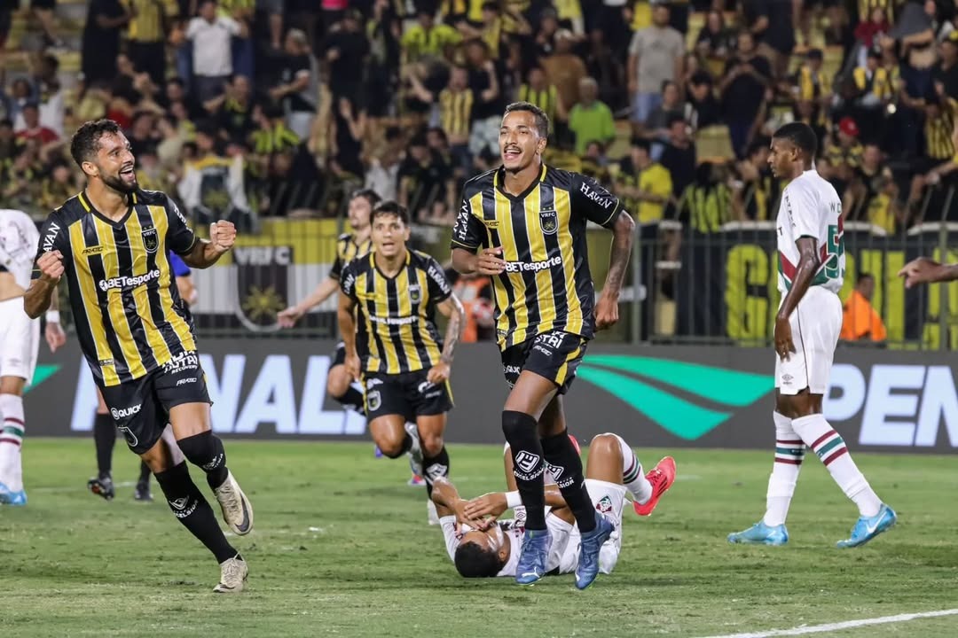 Guarani acerta contratação de zagueiro e atacante no fechamento da janela