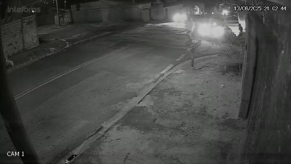 Homem é atingido por tiro no rosto em frente à residência em Campinas