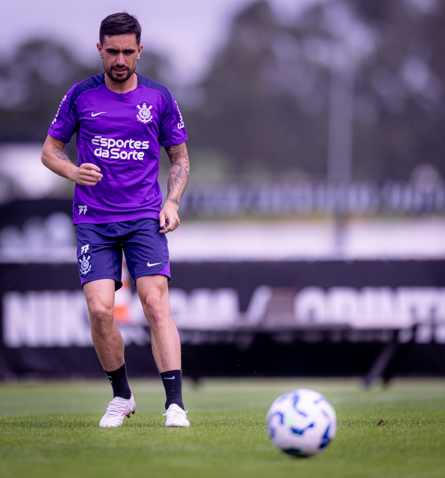 Técnico Dorival Júnior queima a cabeça para definir equipe do Corinthians para enfrentar o Grêmio