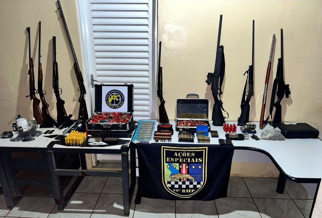 Homem de 71 anos é preso por comercializar armas de fogo ilegais em Leme