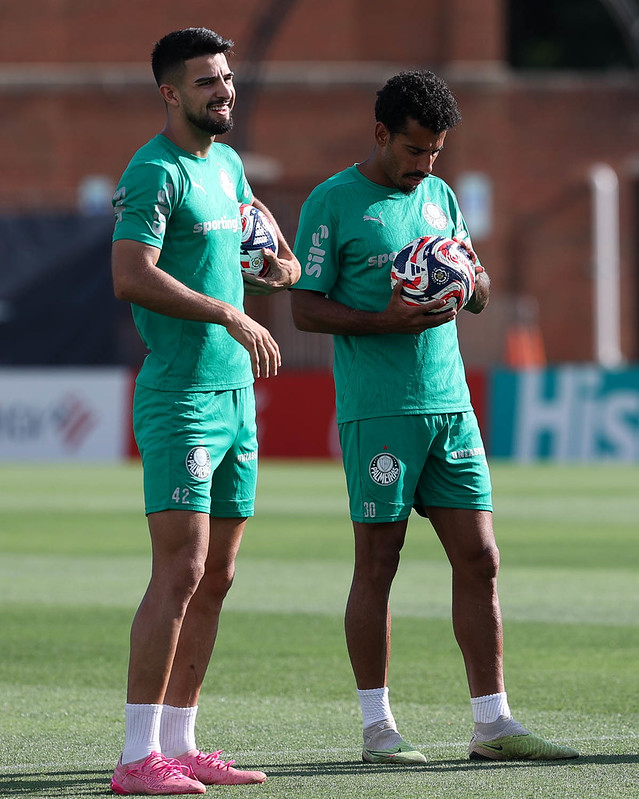 Técnico Abel Ferreira tem elenco completo para buscar a classificação diante do Al Ahly