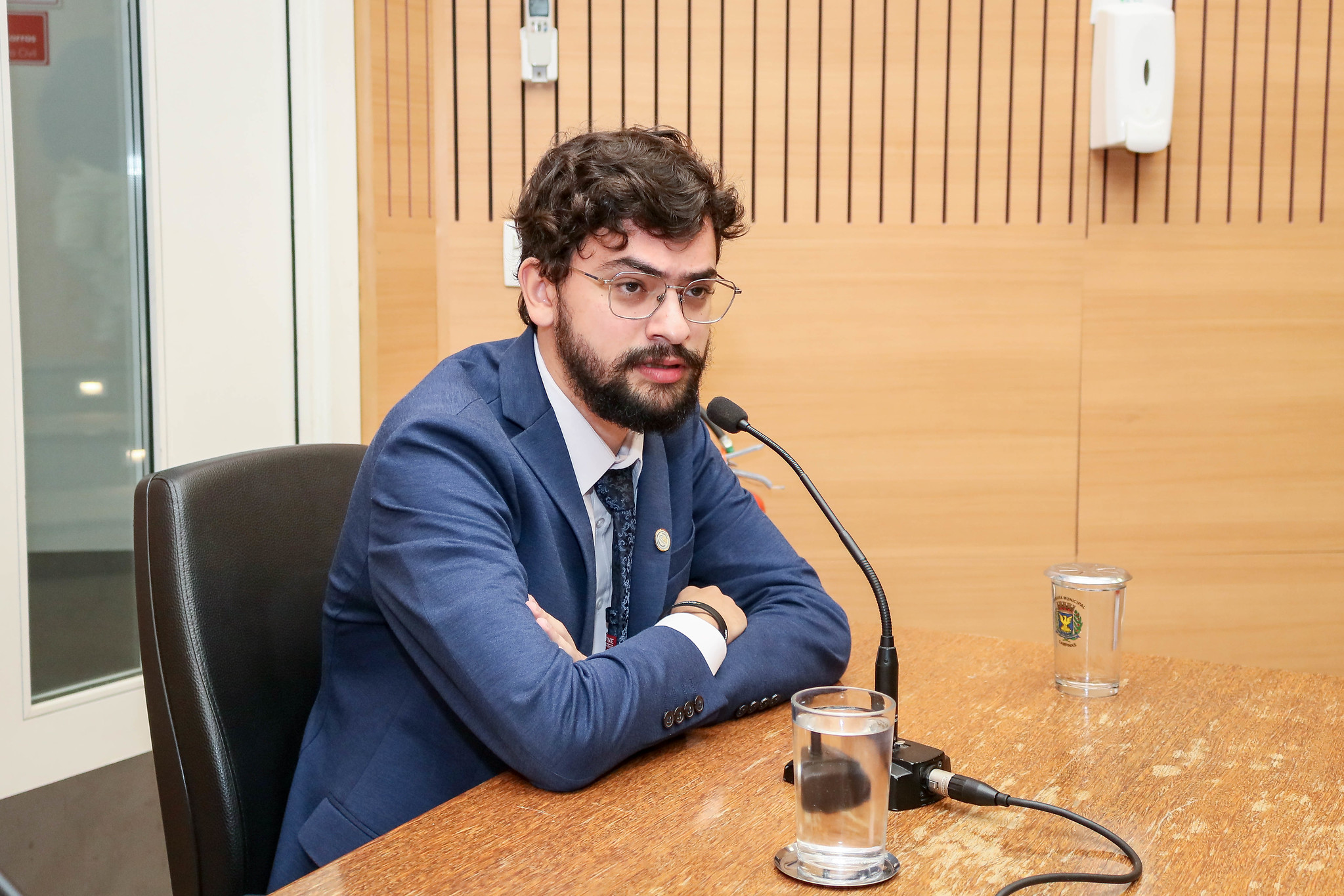 Vereador Vini Oliveira e assessores prestam depoimento em comissão que pode levar à cassação de mandato