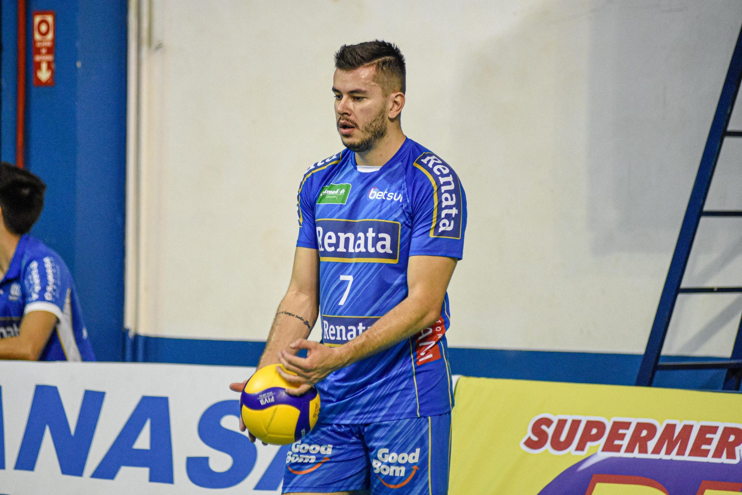 Vôlei Renata anuncia mais dois jogadores e fecha elenco para temporada 2025/2026