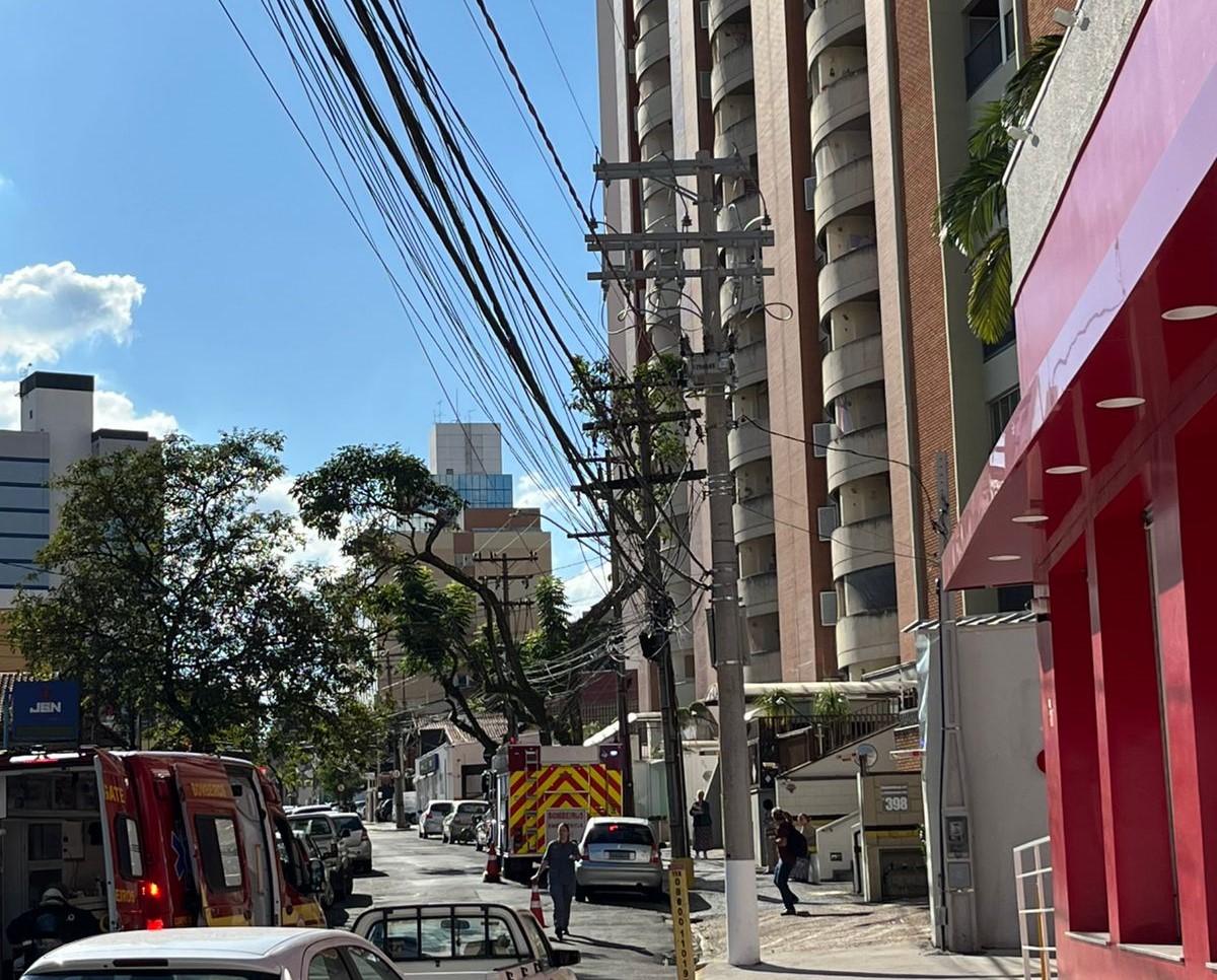 Incêndio em apartamento no Botafogo mobiliza Bombeiros em Campinas