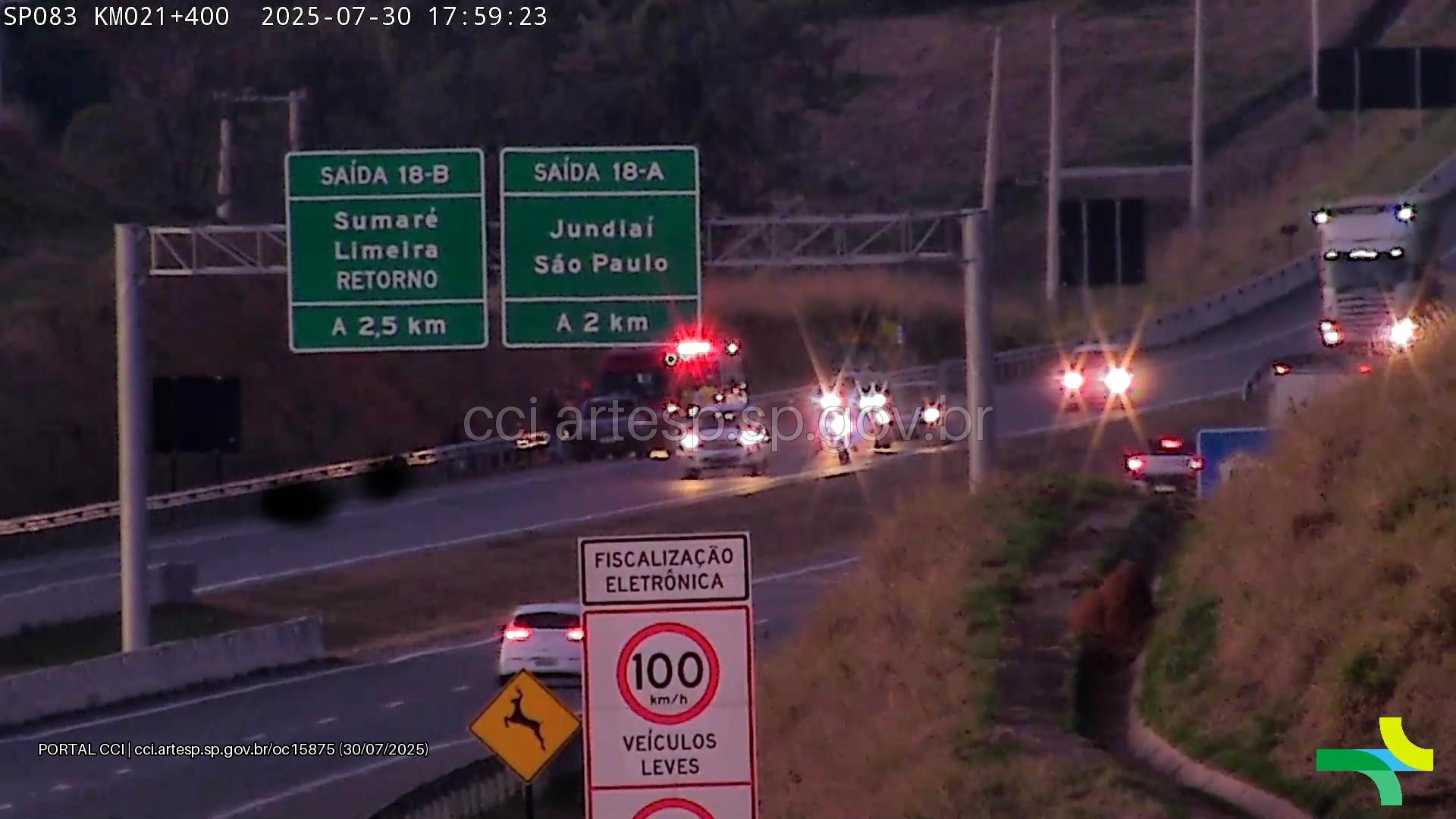 Garupa de moto morre ao ser atingido por carro no Anel Viário Magalhães Teixeira