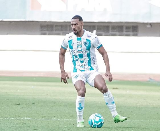 Ponte Preta acerta contratação do lateral-esquerdo Kevyn