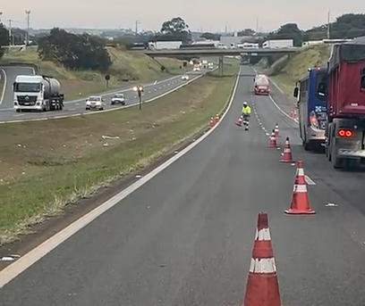 Rodovia Zeferino Vaz é liberada após protesto de familiares de homem que morreu na Replan