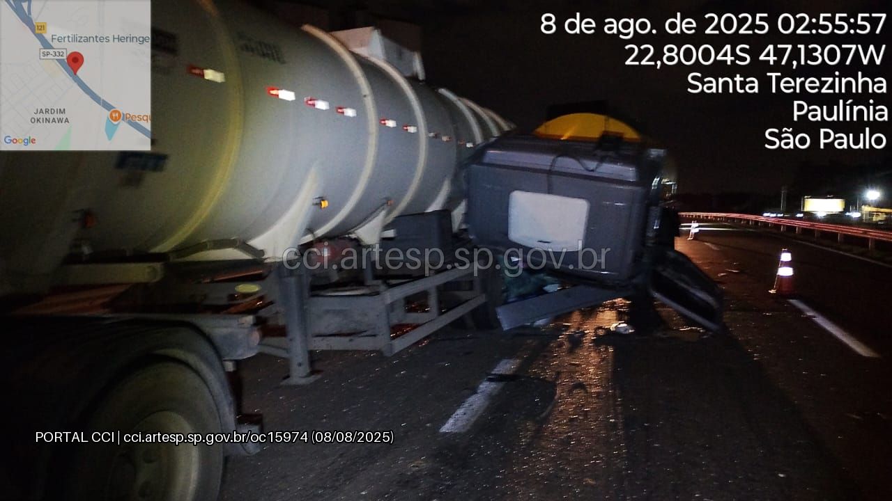 Acidente com dois caminhões deixa faixa e acostamento da Zeferino Vaz bloqueados em Paulínia