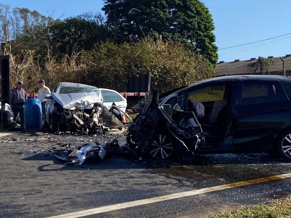 Acidente deixa um morto e um ferido grave na Rodovia do Açúcar, em Piracicaba