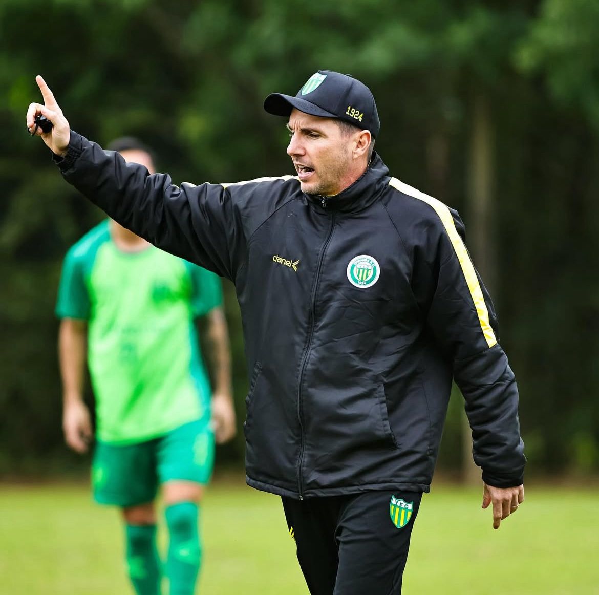 Antes enfrentar o Guarani, Ypiranga anuncia novo reforço