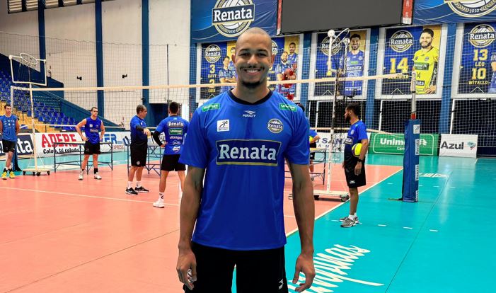 Com jogadores na seleção brasileira, Vôlei Renata contrata central para disputa do Campeonato Paulista