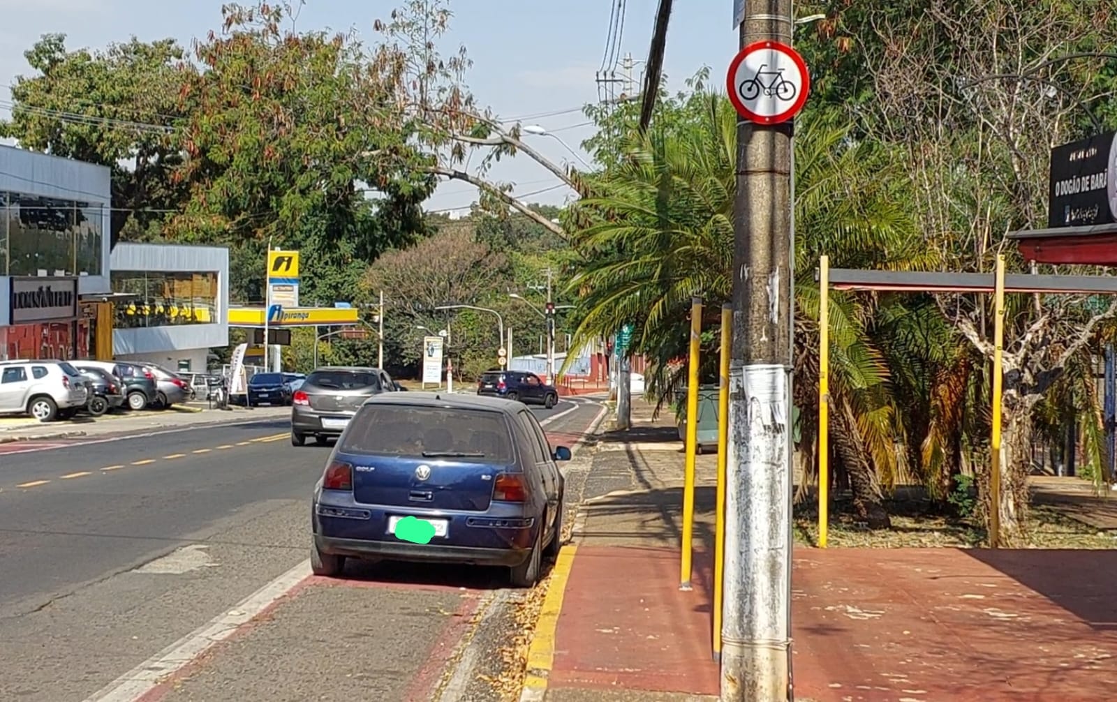 Desrespeito e falta de manutenção em ciclofaixas se tornaram comuns em Barão Geraldo