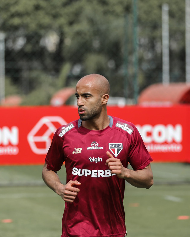 Em reta final de tratamento, Lucas Moura pode reforçar o São Paulo nos próximos dias