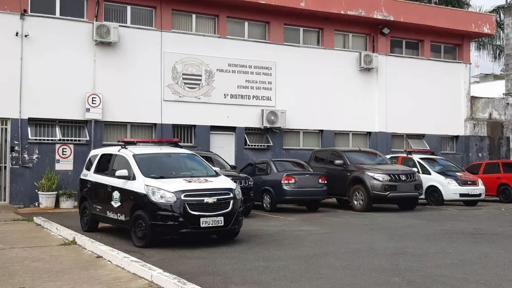 Falsos entregadores rendem família e roubam R$ 72 mil em Campinas