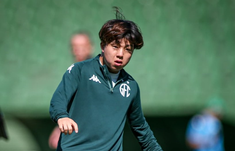 Guarani anuncia renovação de contrato com Ryuta Takahashi 