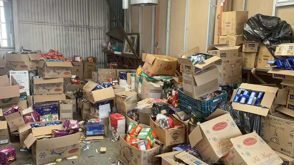 Polícia Civil fecha depósito que armazenava alimentos com validade adulterada em Campinas