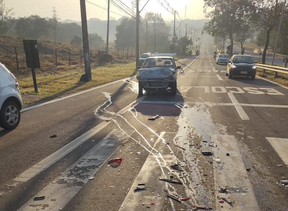 Estudantes da Etec de Monte Mor são atropelados na entrada da escola