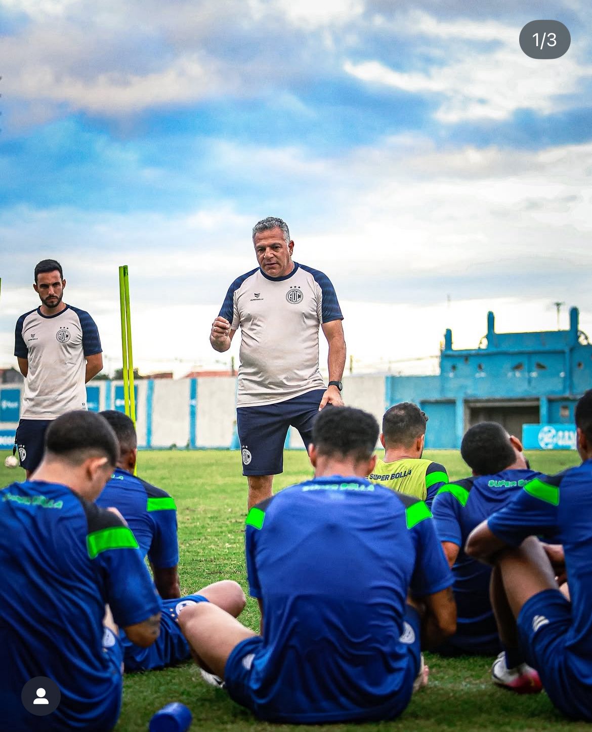 Técnico Luizinho Vieira fala na alegria de viver semana com decisões para o Confiança, próximo adversário do Guarani