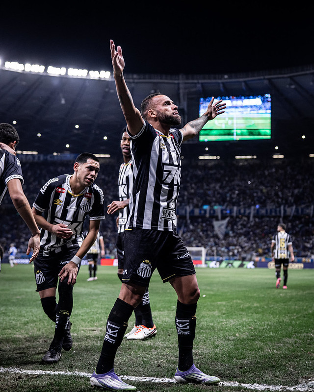 Herói da vitória do Santos, fala em virada de chave para sequencia do Brasileiro