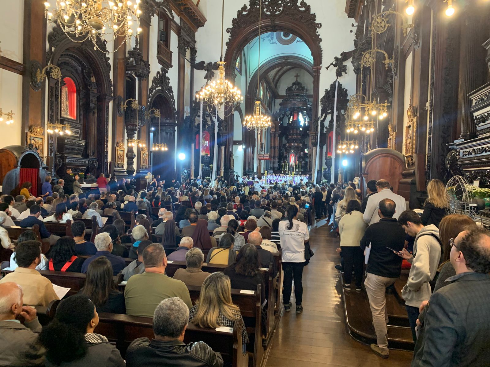 Homenagem a Dom Gilberto pode dar nome à Praça Arautos da Paz