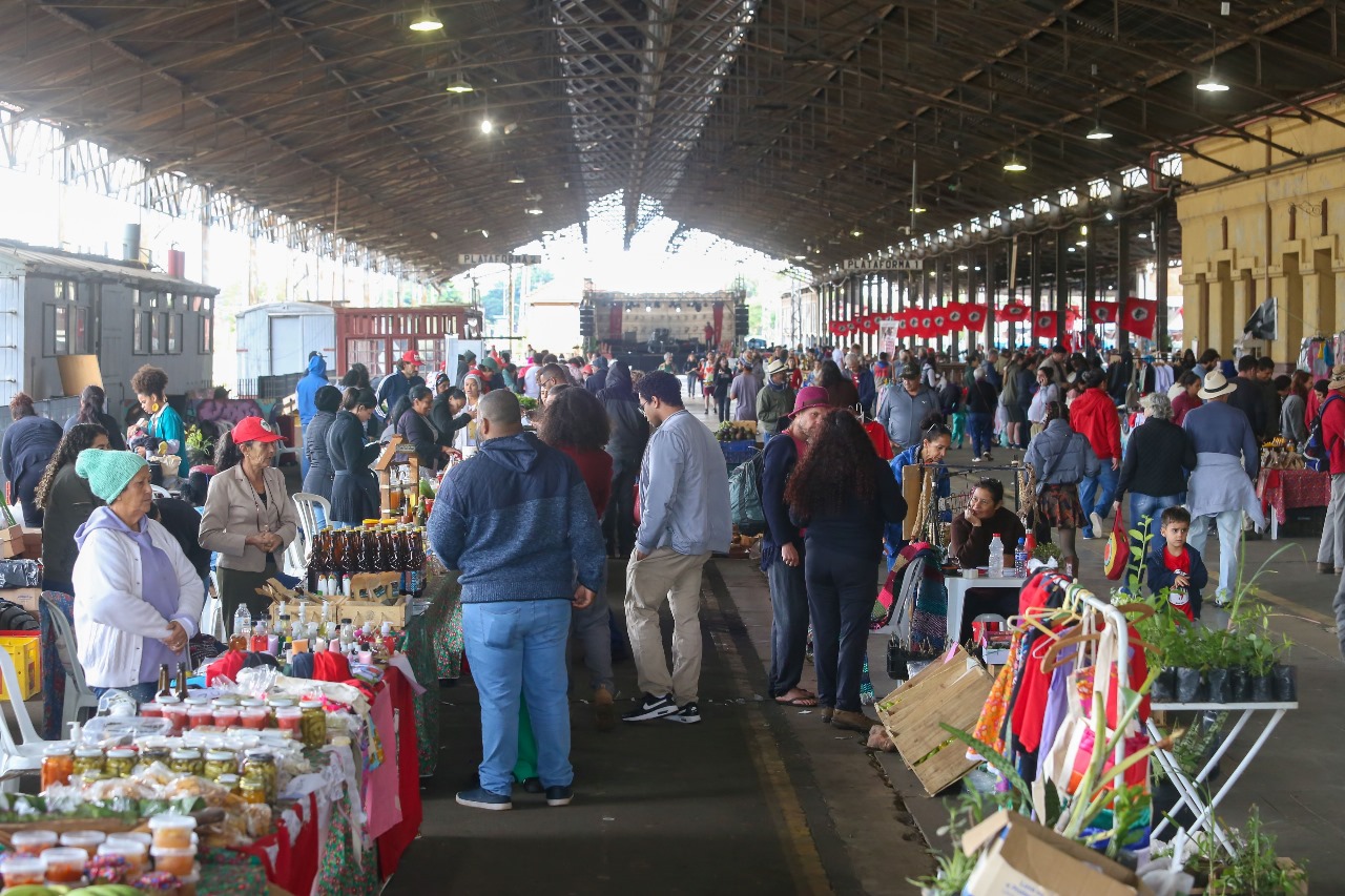 Feira da Reforma Agrária reúne cultura, alimentos e debates em Campinas