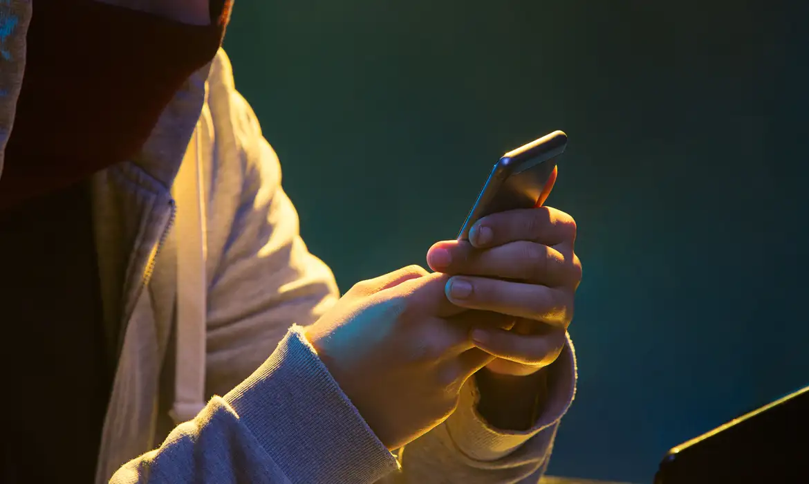 Polícia Federal monitora comentários na internet que podem esconder crimes