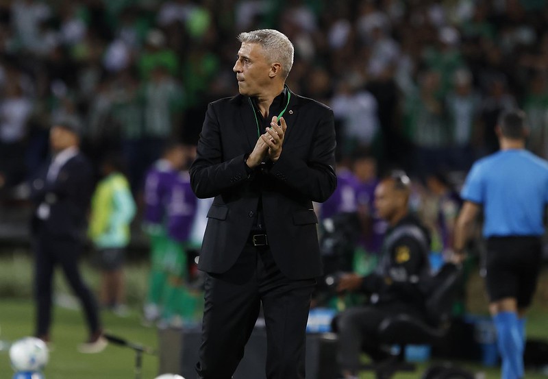 Apesar de derrota em clássico, Crespo mostra confiança e fala em vitória do São Paulo contra LDU pela Libertadores