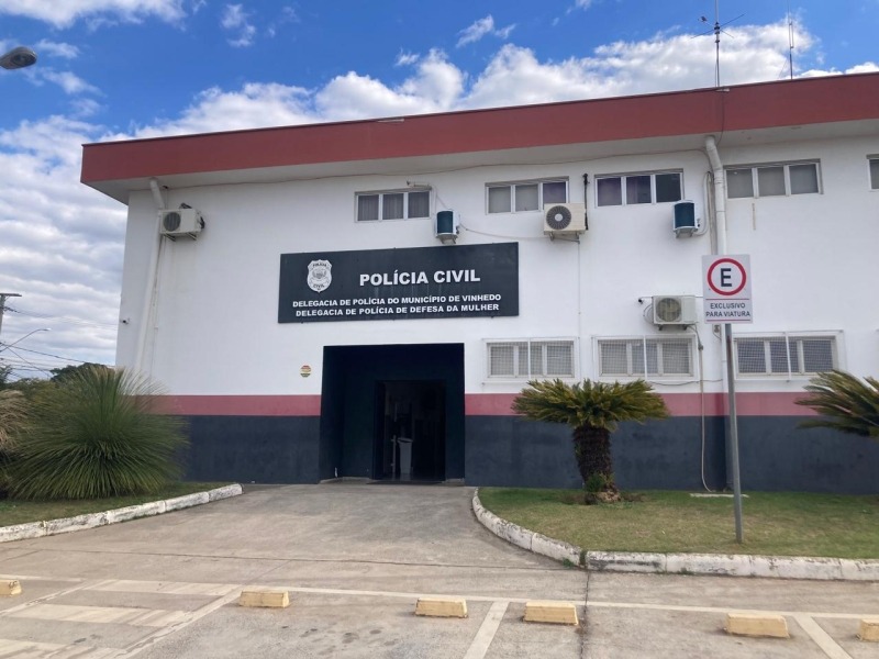 Comerciante é preso em Vinhedo por vender bebida alcoólica a adolescente 