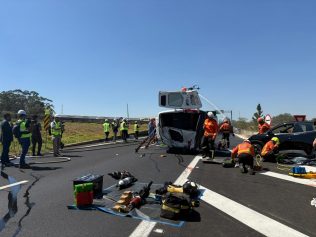 Simulado de acidente em rodovia mobiliza equipes de emergência em Campinas, veja fotos