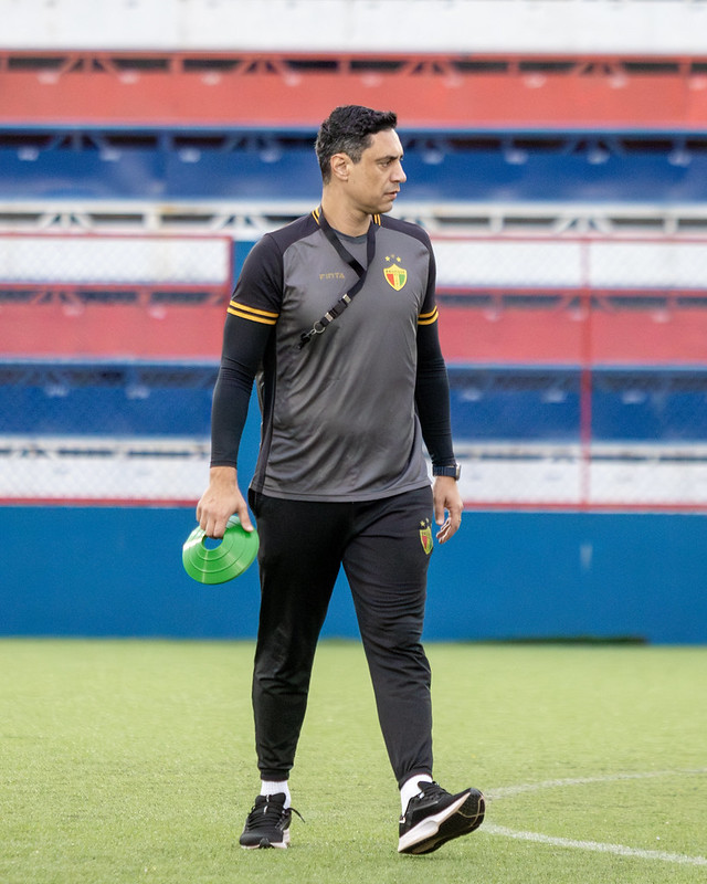 Técnico do Brusque fala em recuperação da equipe contra o Guarani