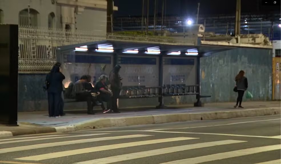 Sistema que oferece companhia em pontos de ônibus é acionado 2 vezes por dia em Campinas