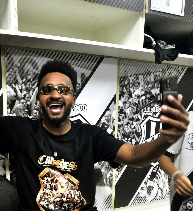 Artur comemora título da Série C: “A Ponte é um negócio que não consigo explicar”