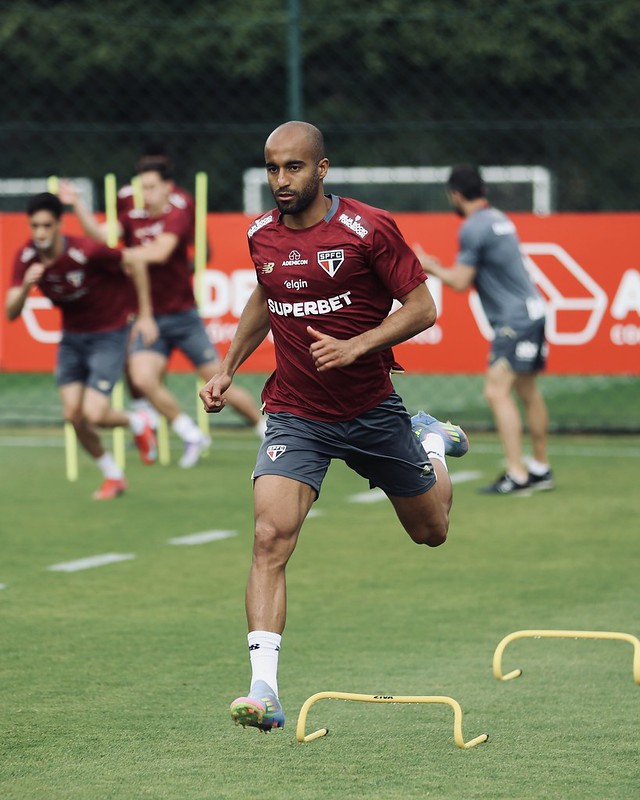 Esperanças no início do ano, Oscar e Lucas Moura não conseguem protagonizar no São Paulo devido as lesões
