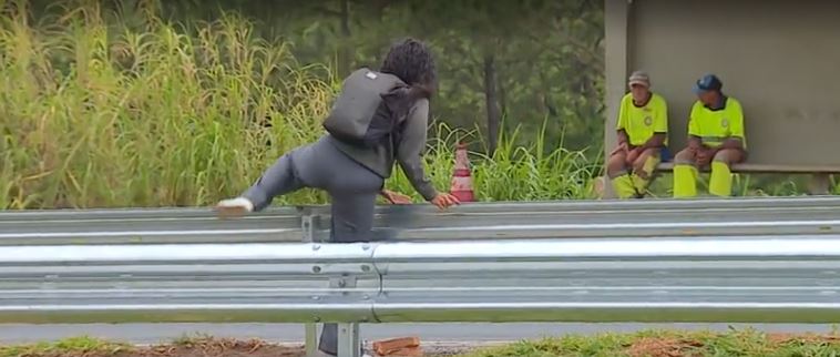 Passageiros de Sumaré enfrentam risco e transtorno para pegar ônibus