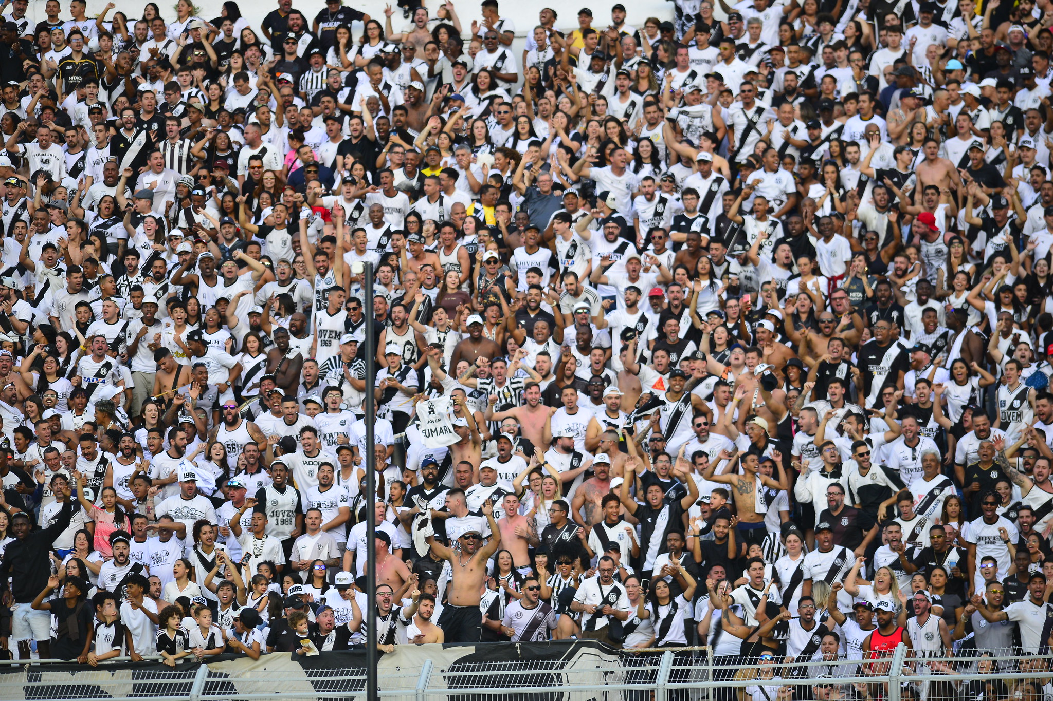 Ponte confirma 14 mil ingressos vendidos para o dérbi 212; diretoria libera carga extra para setor sul