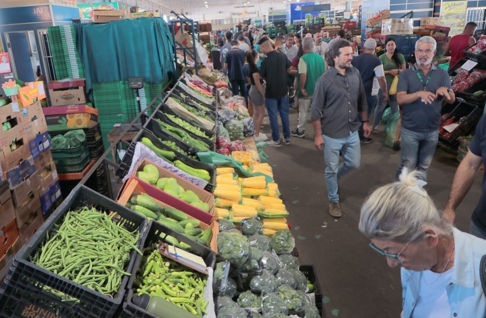 Verduras e frutas ficam mais baratas na Ceasa Campinas; abobrinha dispara