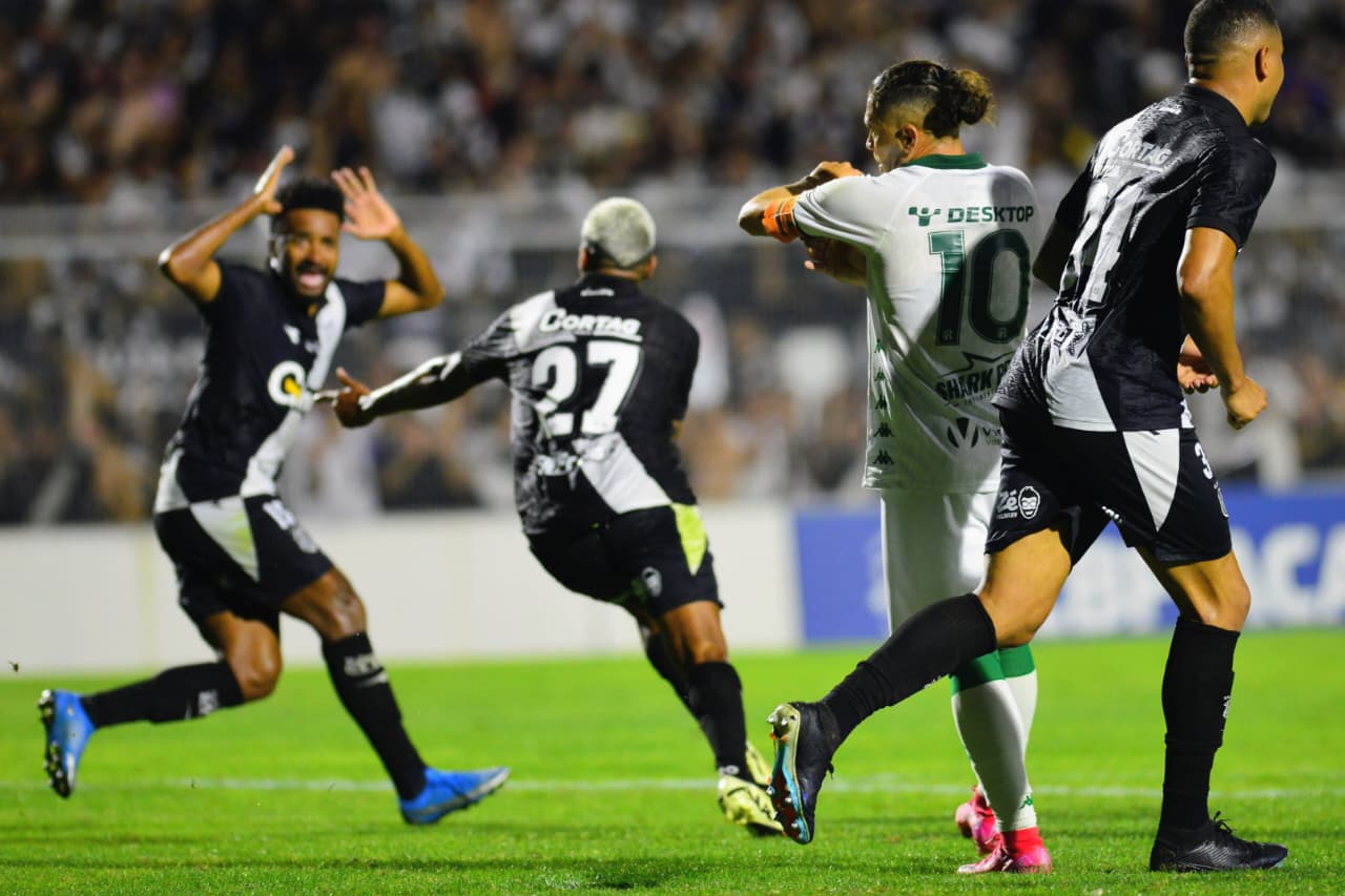 Ponte Preta vence o Dérbi, elimina o rival e garante vaga na decisão do Campeonato Brasileiro da Série C