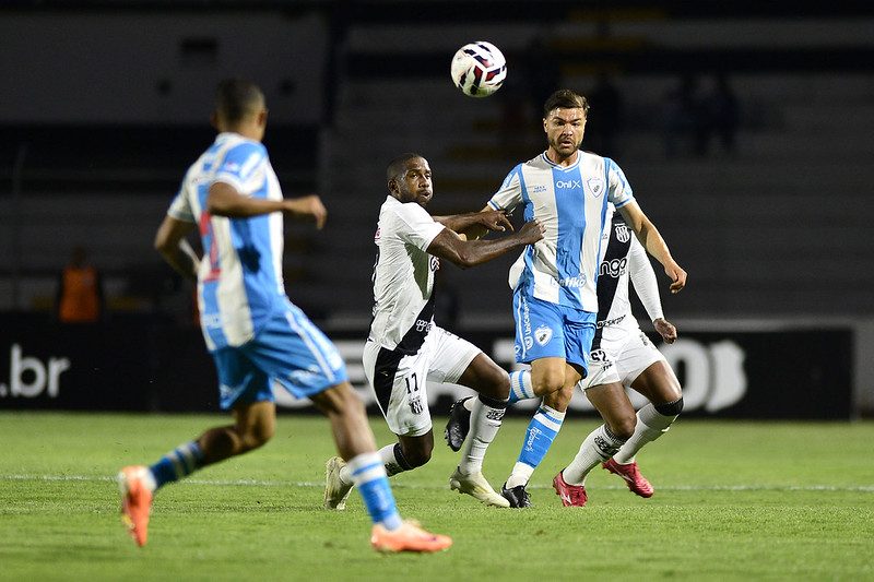 Técnico Roger Silva prega otimismo no Londrina para a decisão com a Ponte Preta