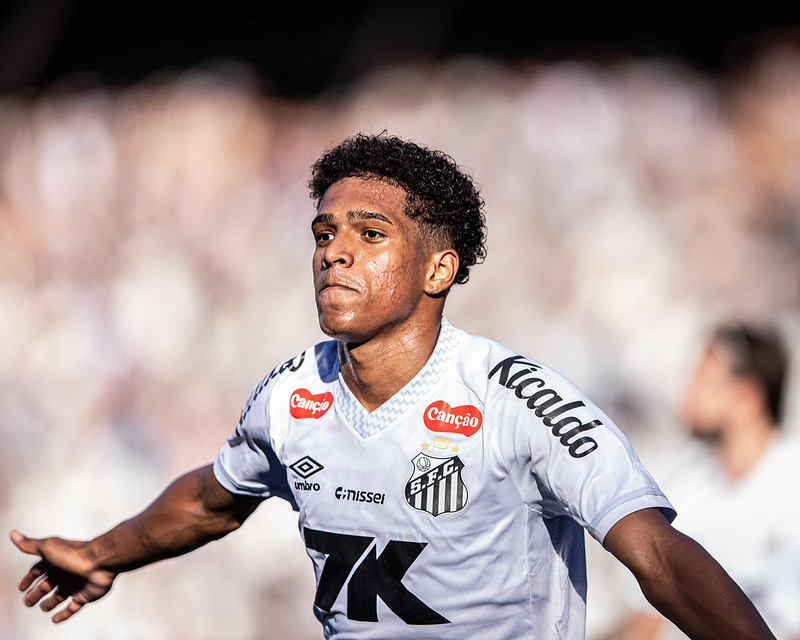 Autor de gol contra o Botafogo, Souza desfalca o Santos contra o Fortaleza