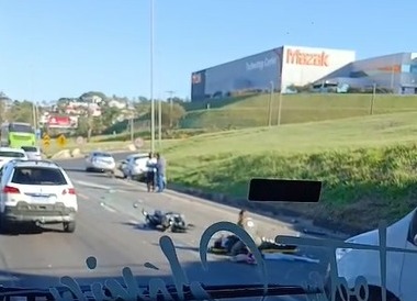 Motociclista fica ferido após colisão na Rodovia Anhanguera, em Vinhedo 