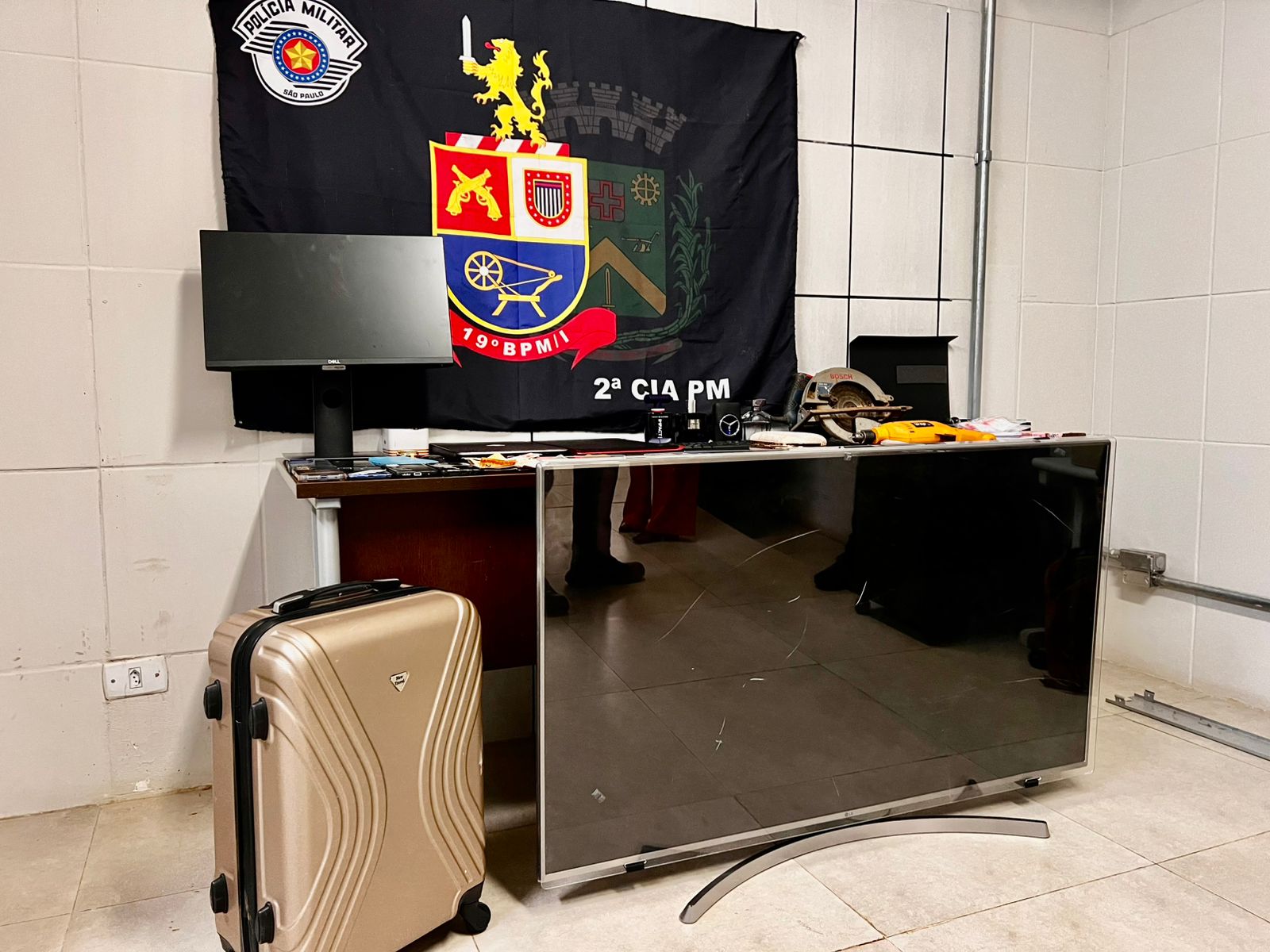 Quarteto é preso após roubo com uso de carro adulterado em Americana