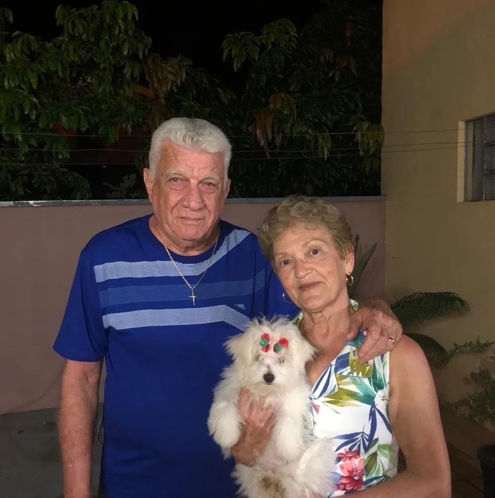 Júri de homem que confessou matar esposa após 52 anos de casamento é adiado