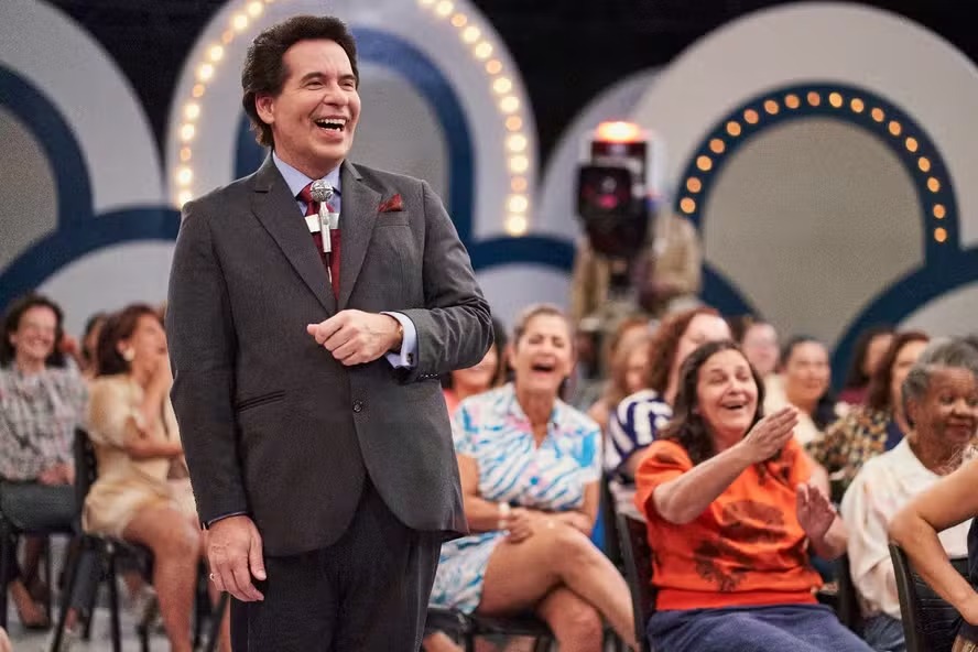 Mais um filme contando a história de Silvio Santos chega aos cinemas