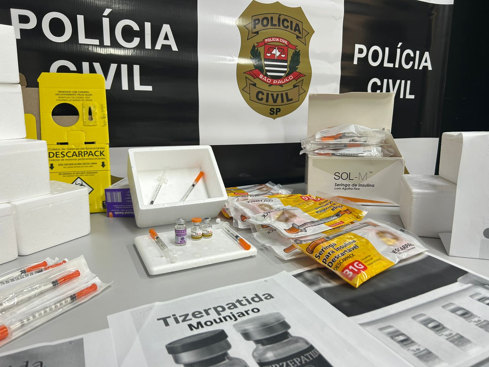 Mulher é presa comércio irregular de remédio para emagrecer